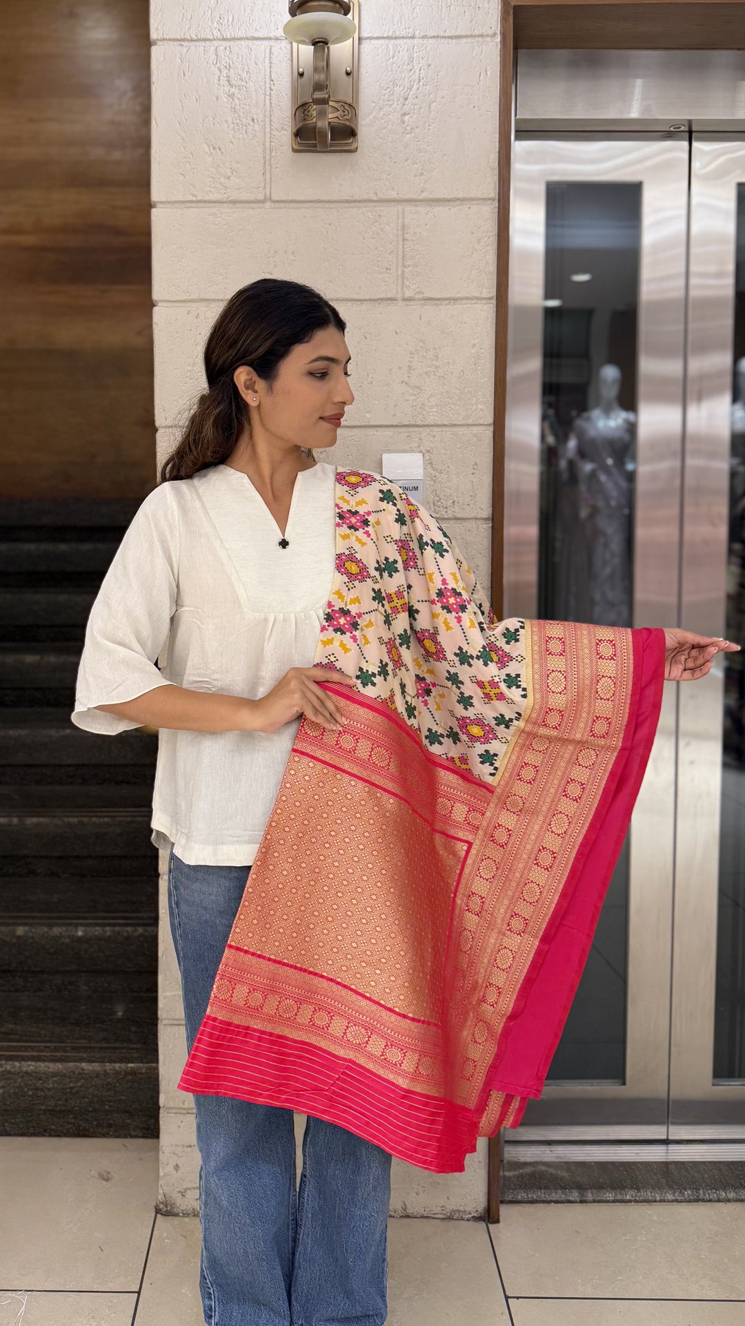 Royal Pink Chowkdi Bhat Patola Saree with Phool Motifs – Double Ikat Inspired Weaving