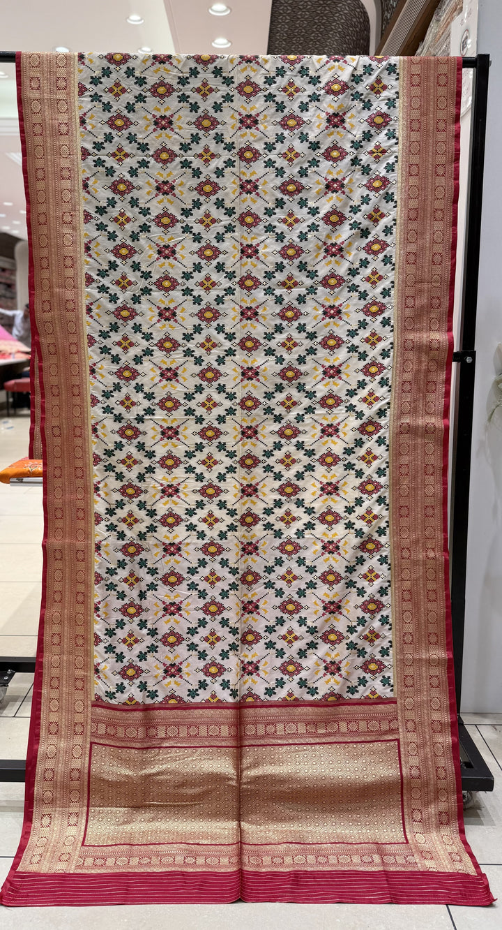 Royal Maroon Chowkdi Bhat Patola Saree with Phool Motifs – Double Ikat Inspired Weaving