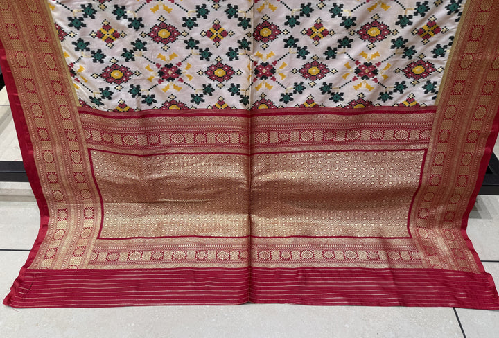 Royal Maroon Chowkdi Bhat Patola Saree with Phool Motifs – Double Ikat Inspired Weaving