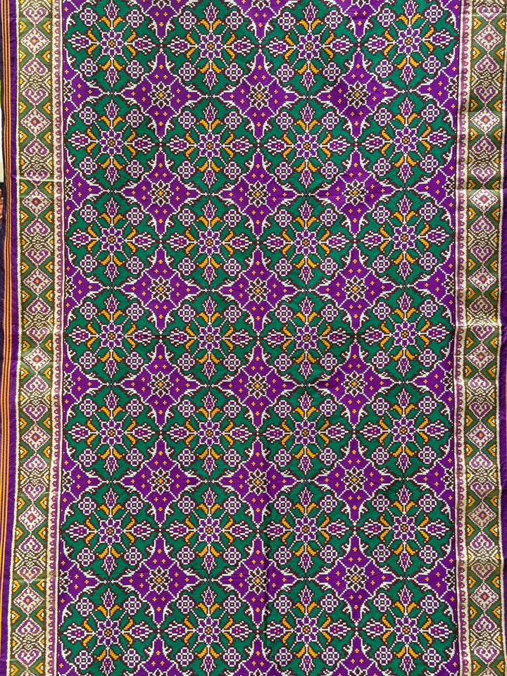 Purple Nari Phool Bhat Patola Saree – Traditional Double Ikat Inspired Weaving
