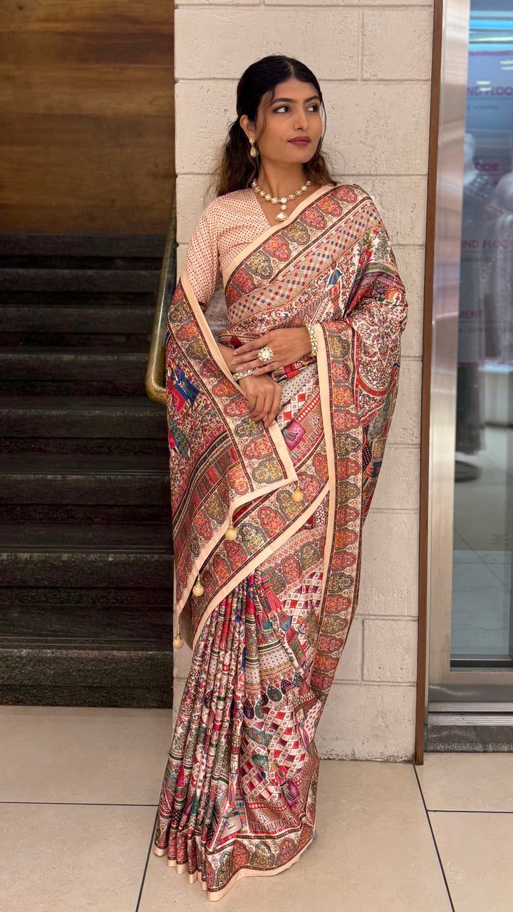 Royal Darbar Scene Patola Inspired Silk Saree with Traditional Heritage Weaving