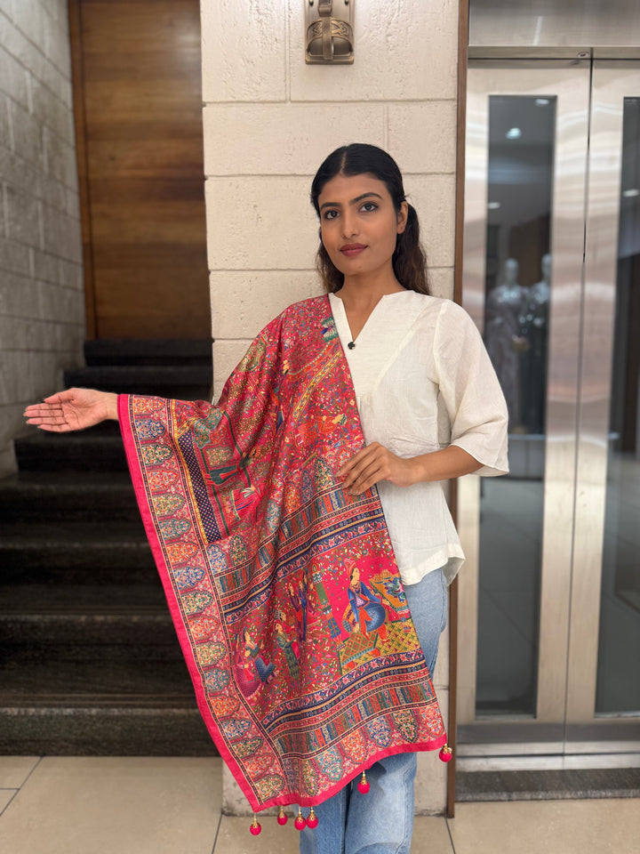 Royal Darbar Scene Patola Inspired Silk Saree with Traditional Heritage Weaving