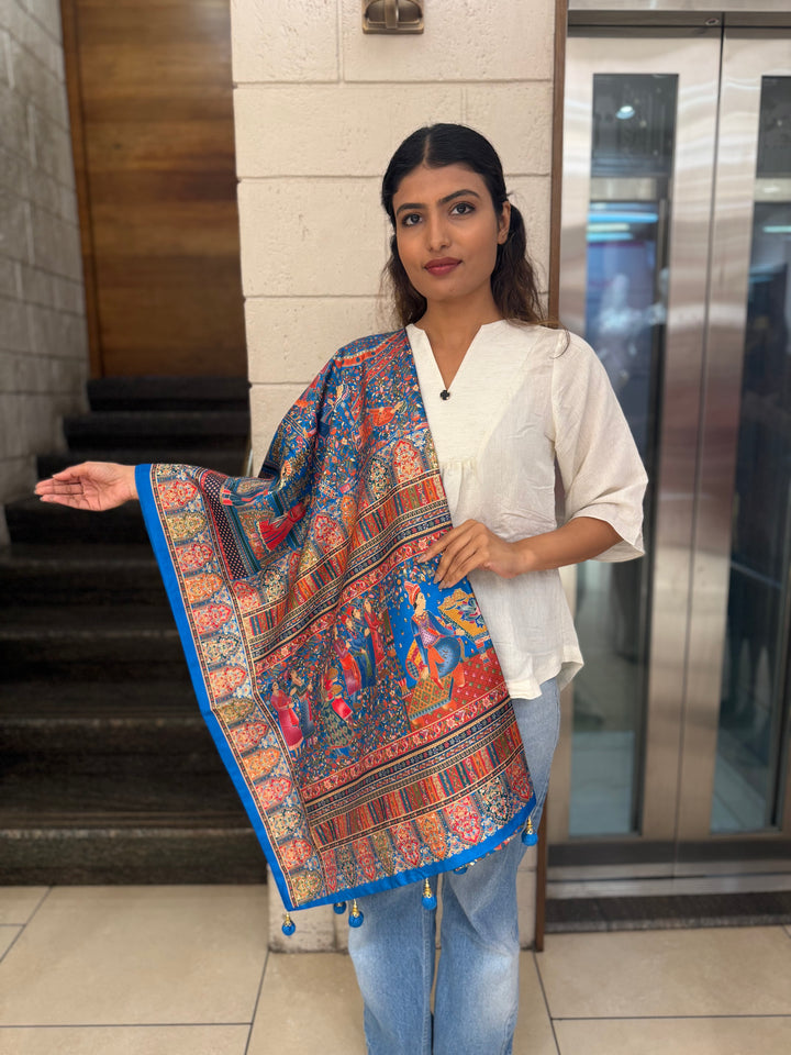 Royal Darbar Scene Patola Inspired Silk Saree with Traditional Heritage Weaving