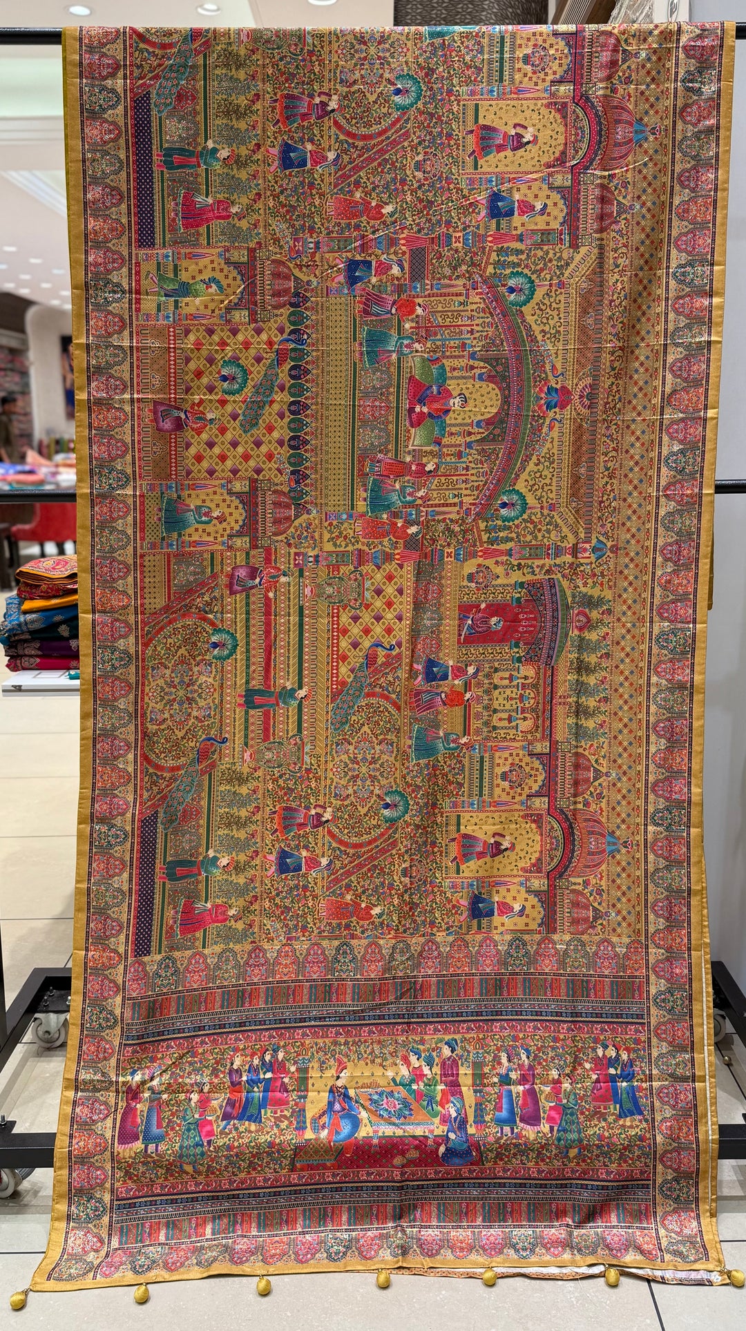 Royal Darbar Scene Patola Inspired Silk Saree with Traditional Heritage Weaving