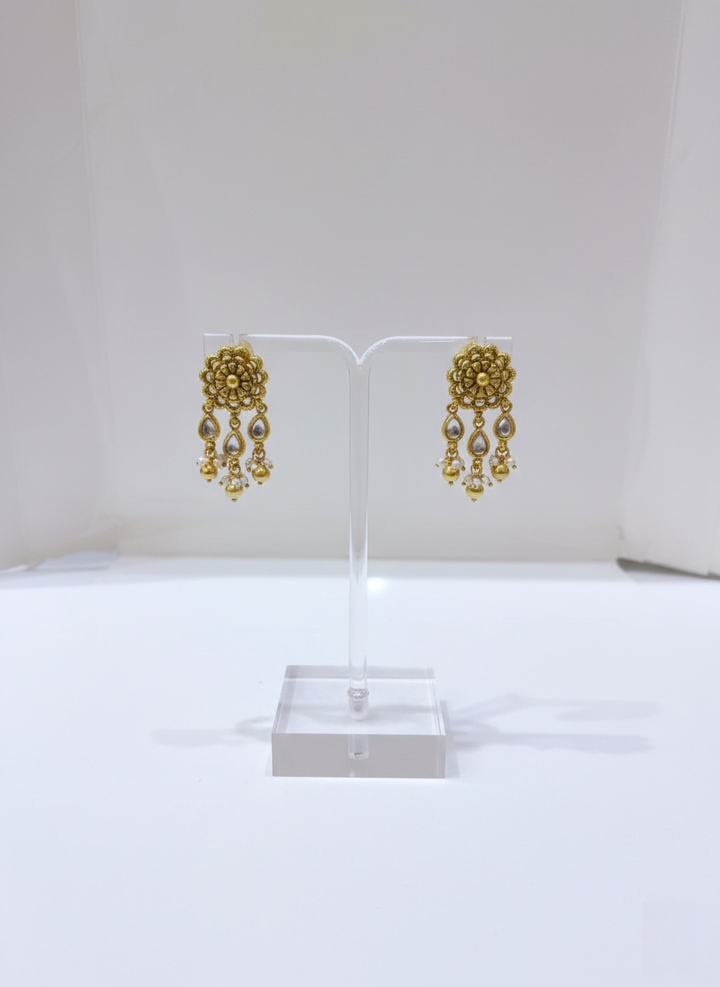 Elegant Antique Gold Necklace Set with Kundan & Pearl Drops