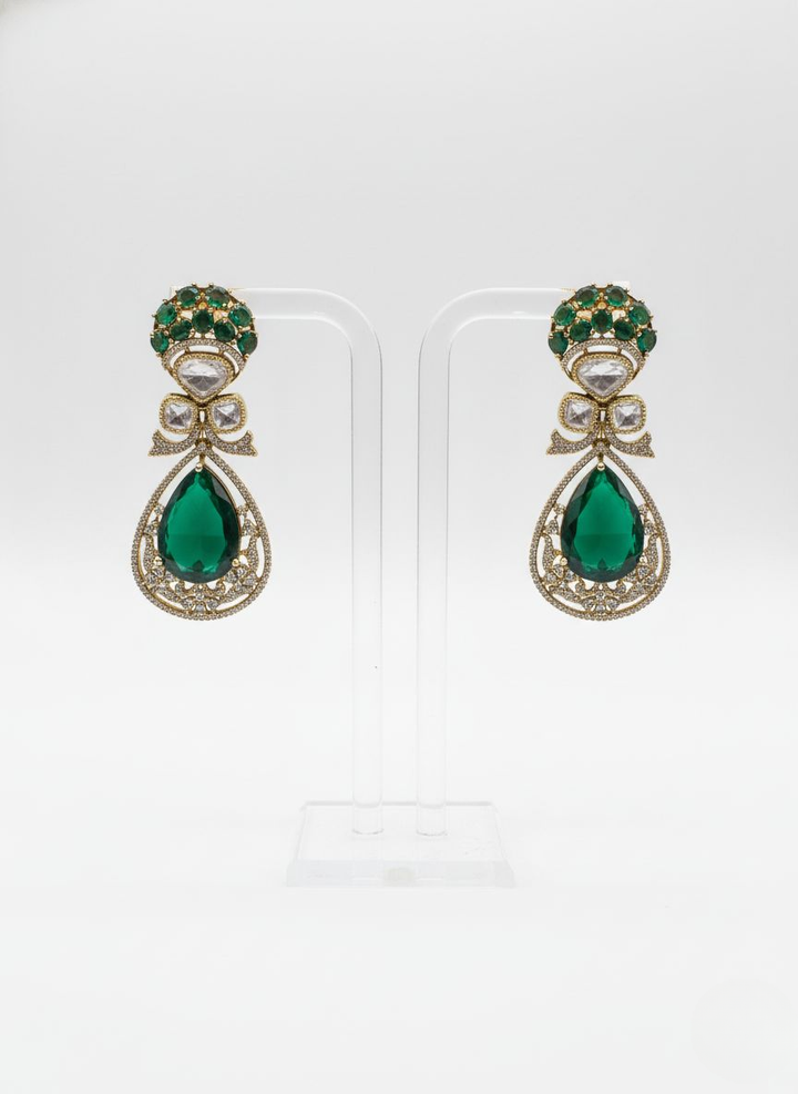 Emerald Green Kundan Bridal Necklace Set with Matching Earrings