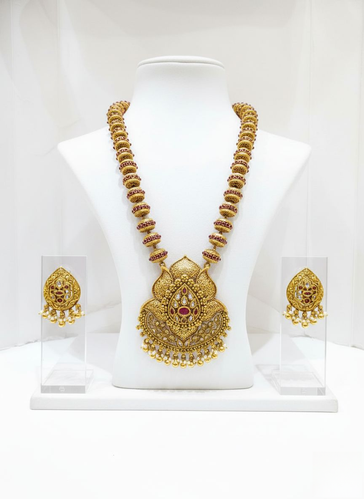 Antique Gold Temple Necklace Set with Ruby & Kundan Stones