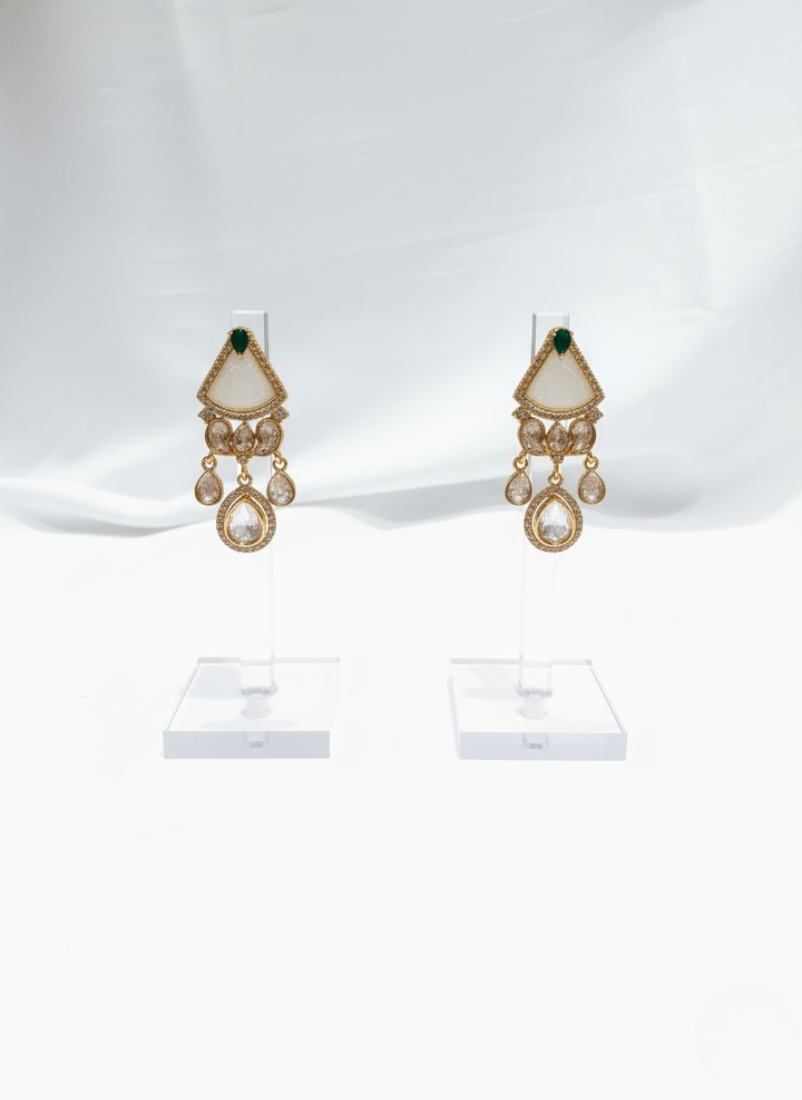 Royal Gold-Plated Kundan Necklace Set