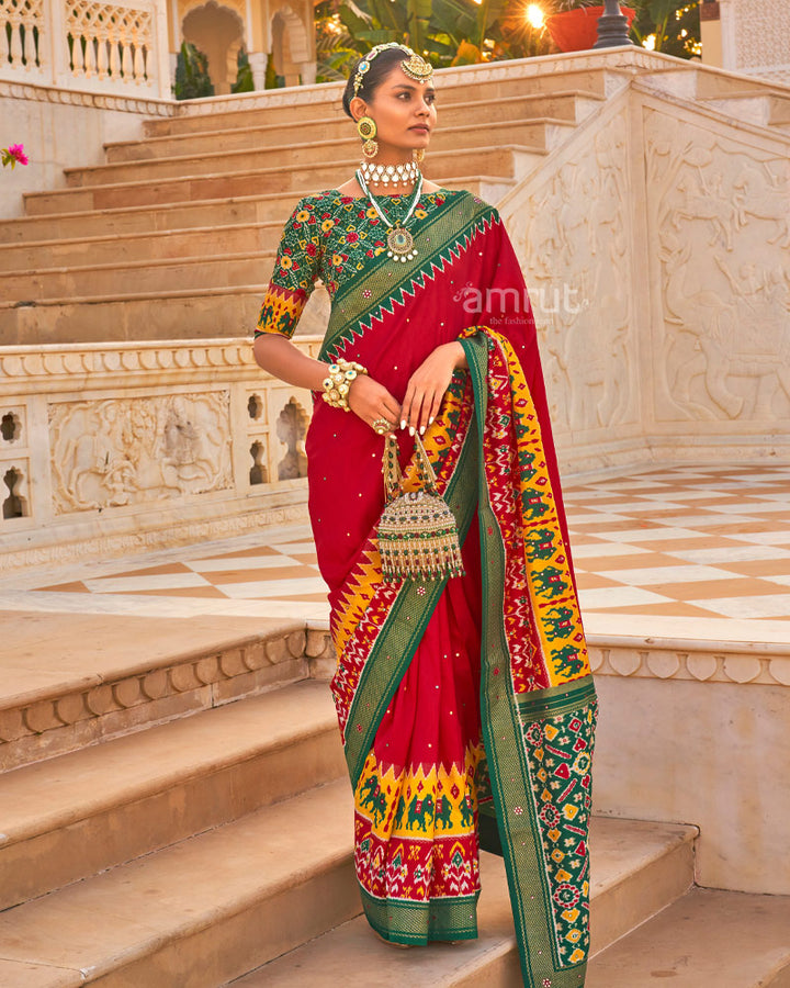 Scarlet Red Elephants Printed Saree With Green Ikat Printed Pallu