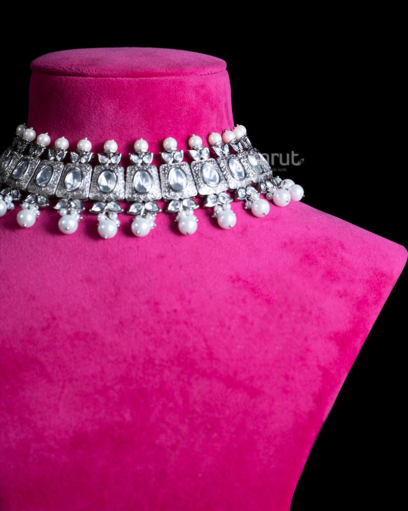 Silver Tone Sparkling Stones and Pearl Dangles Choker Necklace set 02