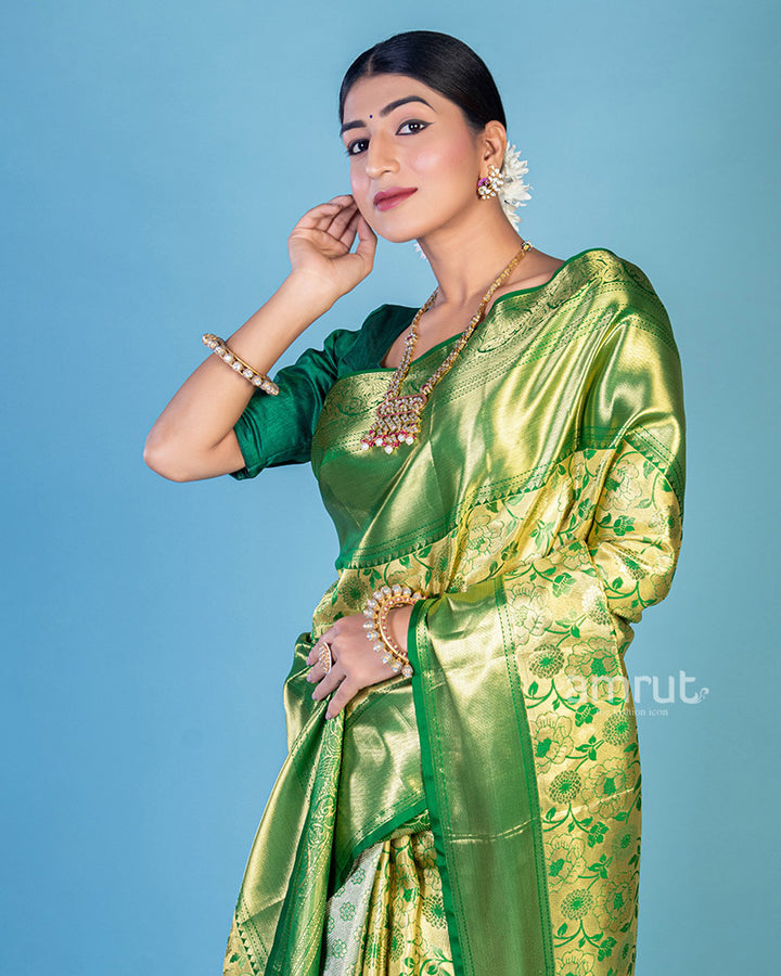 Slimy Green Banarasi Saree With Unstitch Blouse