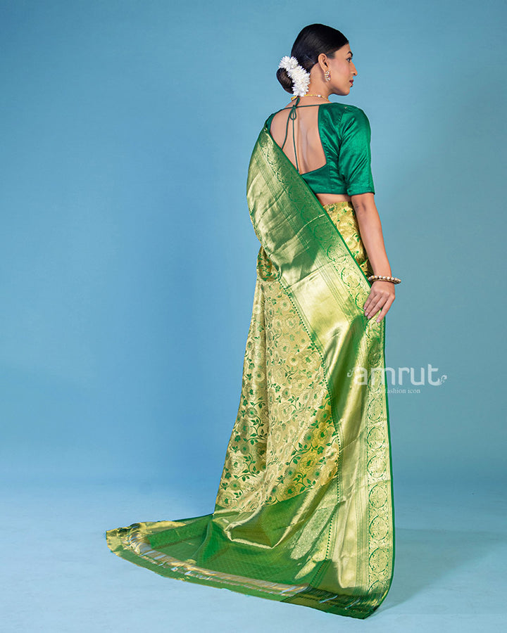 Slimy Green Banarasi Saree With Unstitch Blouse