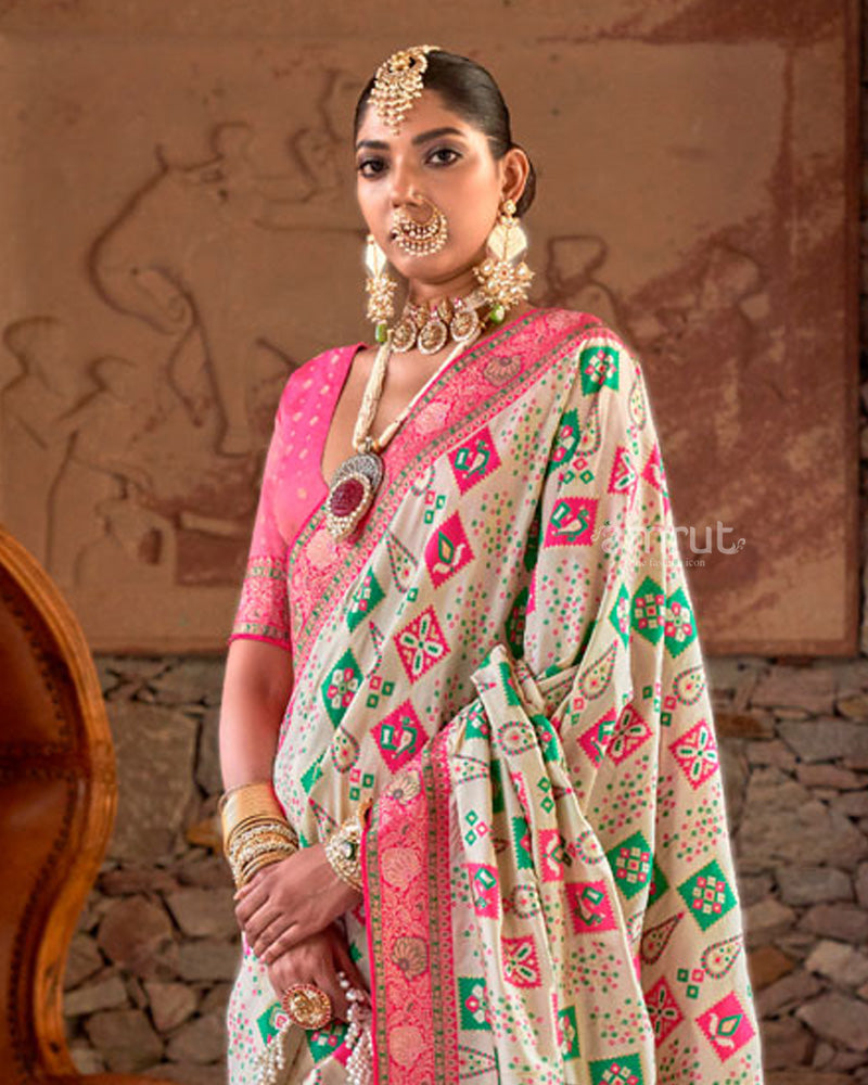 Off White Silk Traditional Saree With Unstitched Blouse