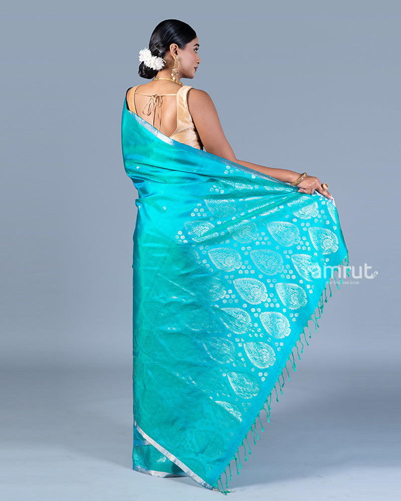Teal Blue and Green with Intricate Golden Patterns Silk Saree with Unstitched Blouse 05