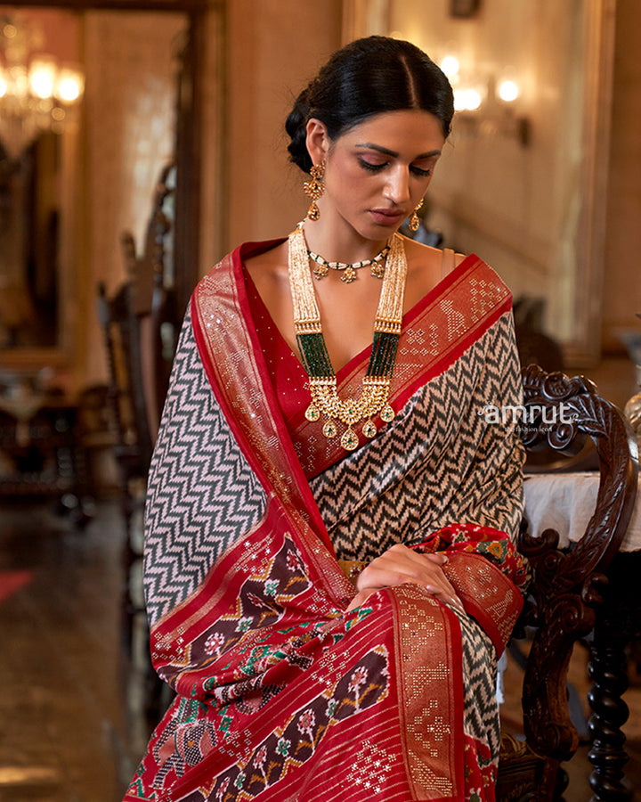 White With Black Stripes Saree With Unstitched Blouse