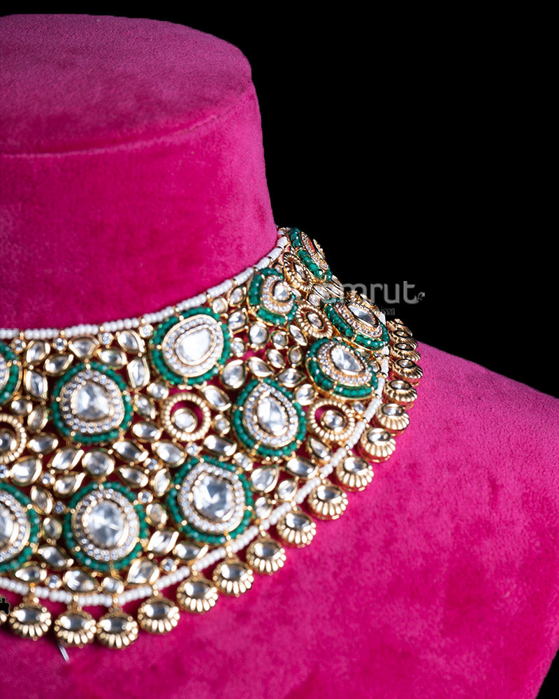 White Diamond and Emerald Green Stones Bridal Jewelry Set 02