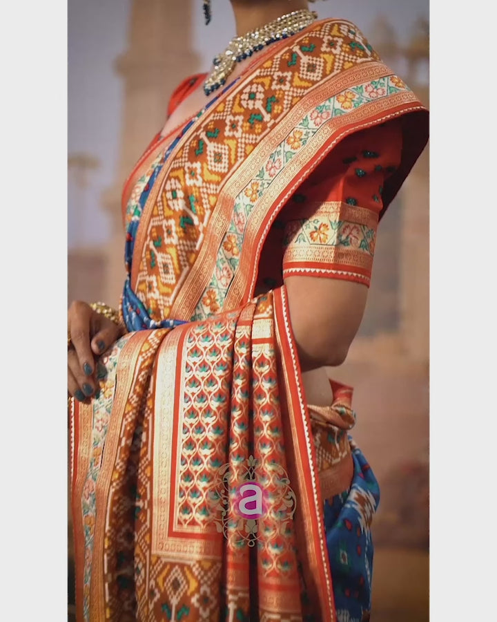 Blue Silk Saree With Woven Zari Pallu and Unstitched Blouse Piece
